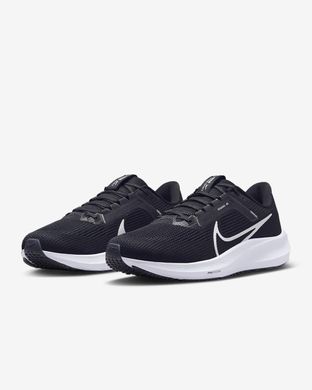 Кросівки чоловічі для бігу Nike Pegasus 40 DV3853-001 40.5