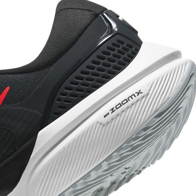 Кросівки чоловічі Nike Air Zoom Vomero 15 CU1855-004 Чорний 38.5