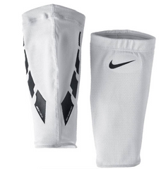 Чулок Nike Guard lock elite sleeve SE0173-103 Белый XL